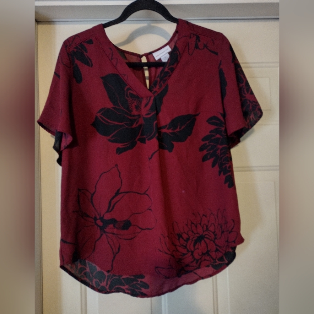 Liz Claiborne Burgundy and Black Floral Blouse